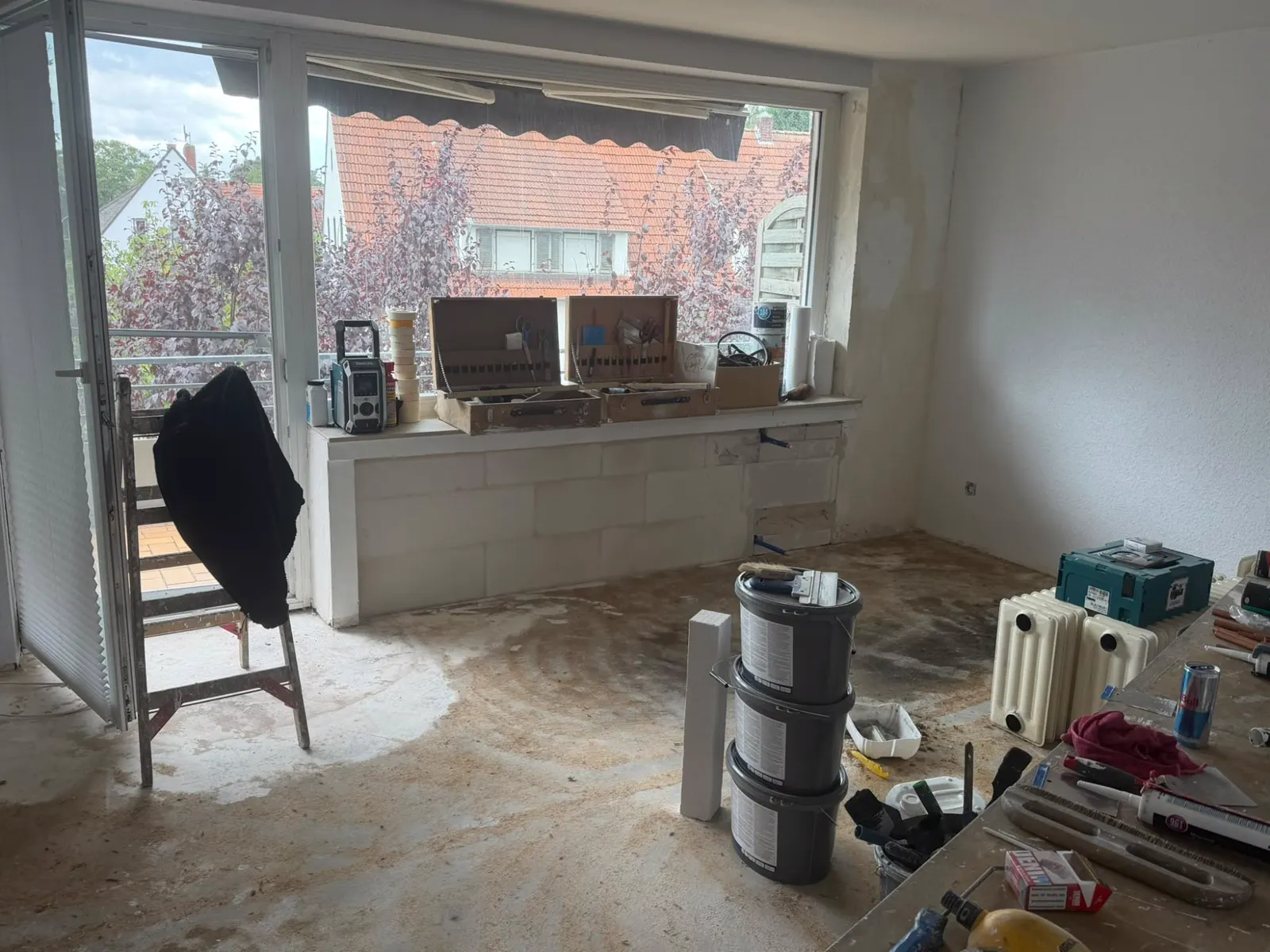 Wohnzimmer vor der Sanierung